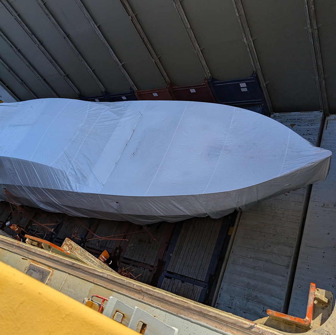 international-yacht-transport-caousel3