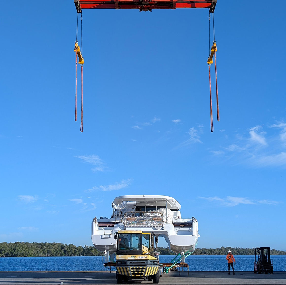 international-yacht-transport-caousel5