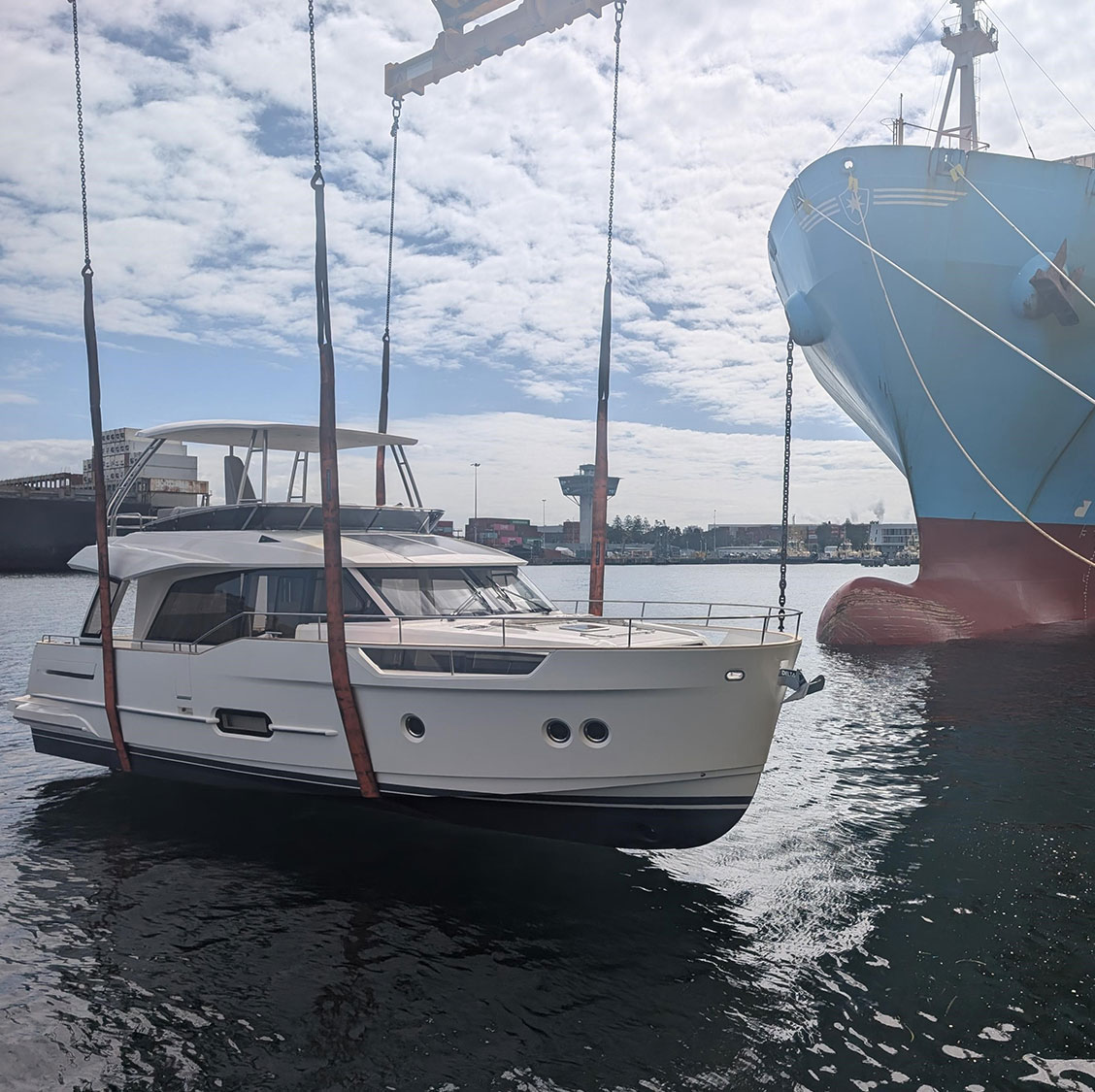 international-yacht-transport-caousel6